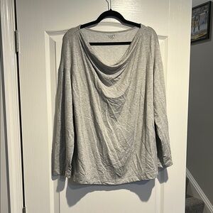 LOFT Gray Long Sleeve Tee